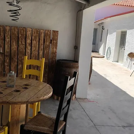 Konukevi Casa 40th-music Wood House 4*