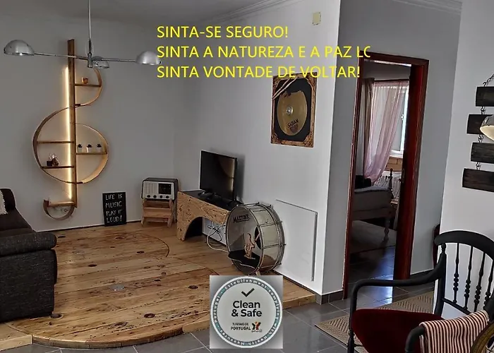 Vendégház Casa 40th-music Wood House